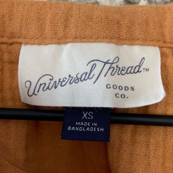 UNIVERSAL THREAD Gauzy Flutter Sleeve 100% Cotton V Neck Top Gold Orange XS - Picture 6 of 7